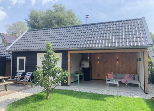 Sfeervol tuinhuis met opbergruimte